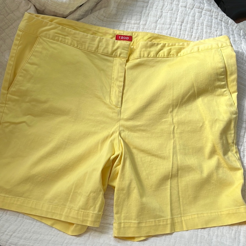 Izod light yellow shorts